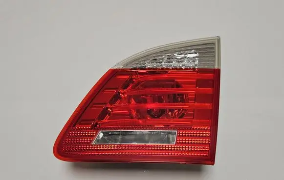BMW 5 E60 E61 Tailgate rear/tail lights 7177698 2TZ00942702