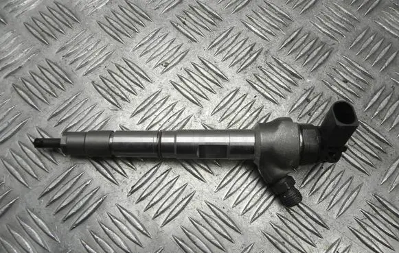 Audi A4 S4 B9 Fuel injector 04L130277N