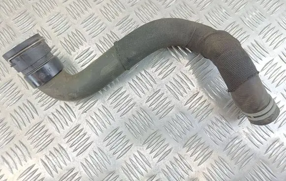 Opel Zafira C Engine coolant pipe/hose