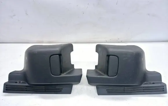 Volvo V50 Other trunk/boot trim element 08650743 08650742