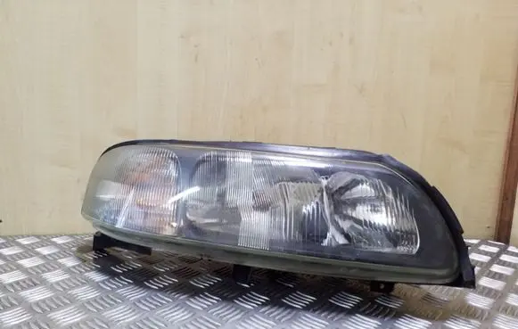 Volvo V70 Headlight/headlamp 8693552 89007902