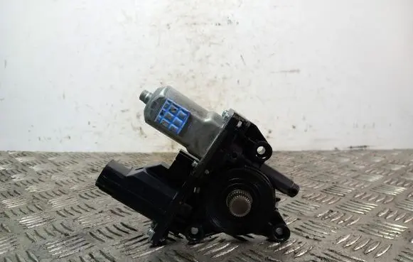KIA Sorento Front door window regulator motor 62450C5120