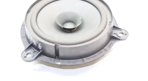 Nissan Leaf I (ZE0) Rear door speaker