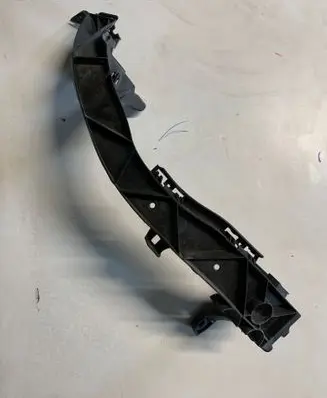 BMW 1 E81 E87 Headlight/headlamp mounting bracket 7120824 51647120824