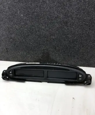 Citroen Xsara Picasso Speedometer (instrument cluster) 87001377