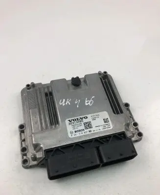 Volvo XC40 Engine control unit/module 32313485