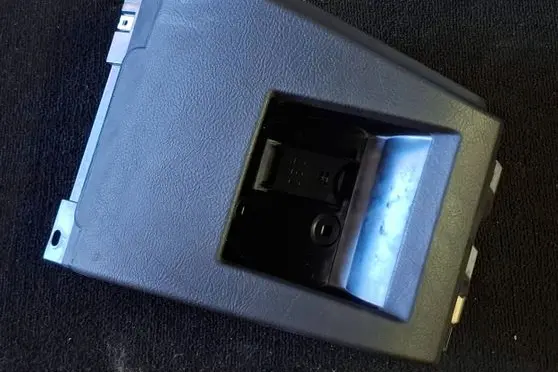 BMW 5 E39 Front trunk storage compartment 514582685259