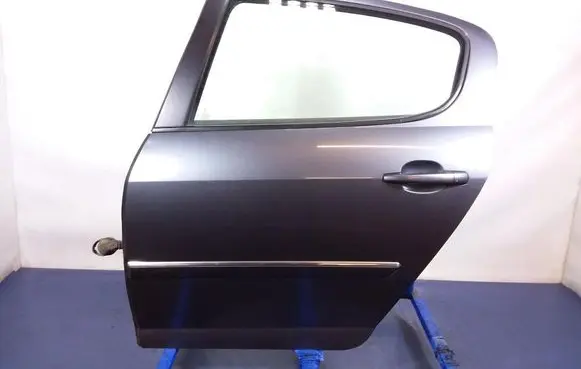 Peugeot 407 Rear door 