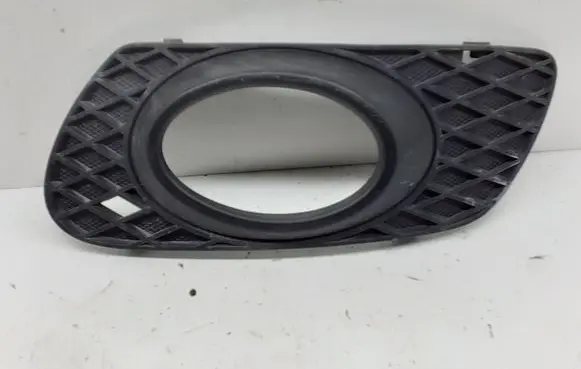 Mercedes-Benz ML W164 Front fog light trim/grill A1648260124