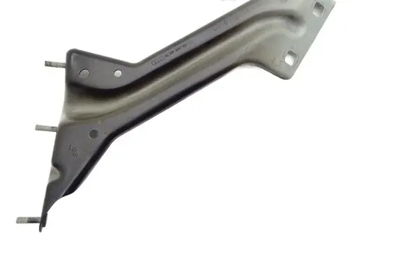 Audi Q5 SQ5 8R Fender mounting bracket 8R0821135