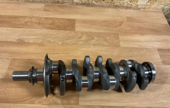 Toyota Avensis T250 Crankshaft 