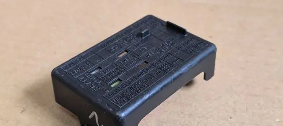 Suzuki Ignis Fuse box cover 3671778F01