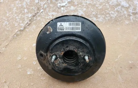 Mitsubishi Colt CZ3 Brake booster