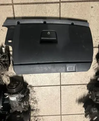 Volvo C30 Glove box 8626141 3865