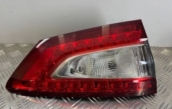 Ford Mondeo MK V Tailgate rear/tail lights DS7313A603CG 21060105