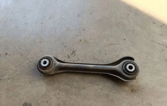 Mercedes-Benz SLK R172 Rear control arm