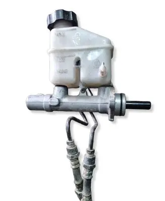 Hyundai i30 Master brake cylinder