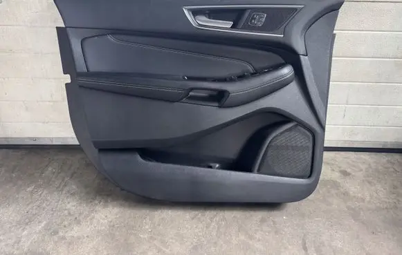 Ford Edge II Front door card panel trim