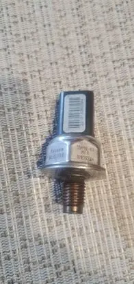 Fuel pressure sensor