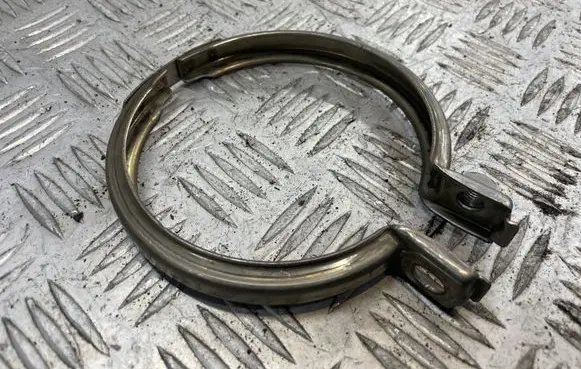BMW 3 F30 F35 F31 Muffler pipe connector clamp 7606136