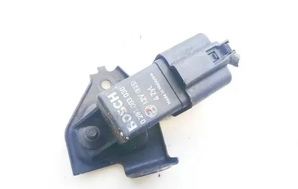 Honda CR-V Glow plug pre-heat relay 0281003030