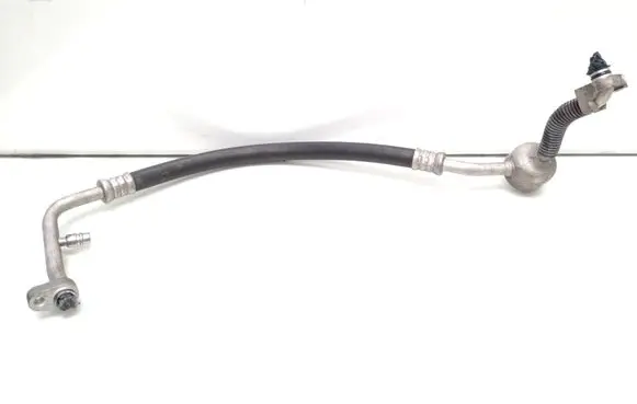 Air conditioning (A/C) pipe/hose