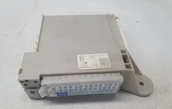 Lexus GS 250 350 300H 450H Fuse module 8267030350B