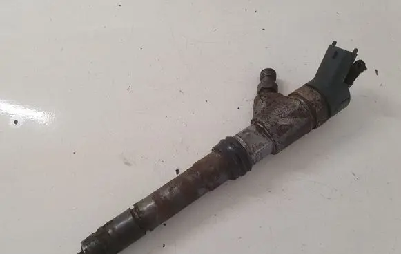 Iveco Daily 4th gen Fuel injector 504088823
