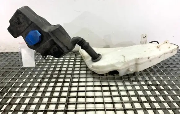 Audi A7 S7 4G Windshield washer fluid reservoir/tank 4G1955462