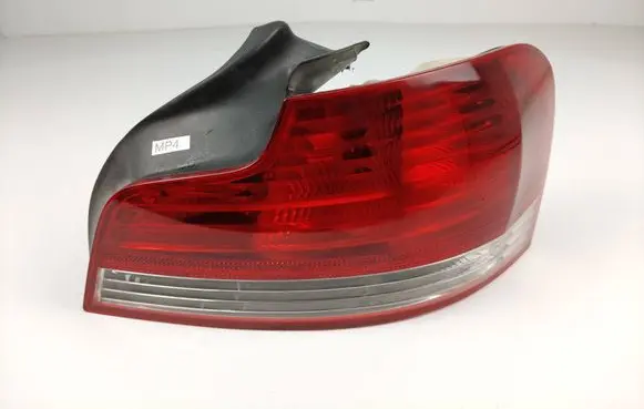 BMW 1 E82 E88 Rear/tail lights 2VP009615