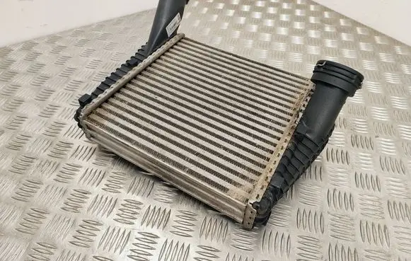 Porsche Cayenne (92A) Intercooler radiator 7L6145803D S5027002