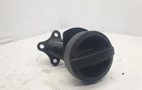 Volvo XC60 Oil fill pipe 31330189