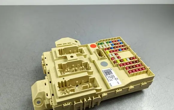 Hyundai Kona II Fuse module 91960BE011