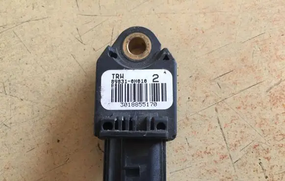Toyota Aygo AB10 Airbag deployment crash/impact sensor 898310H010 3018855170