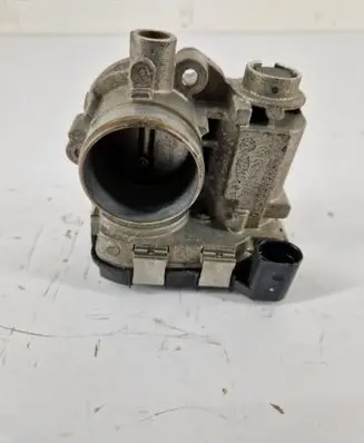 Volkswagen Polo V 6R Electric throttle body valve 04C133062D