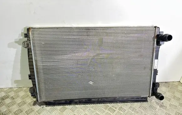 Coolant radiator