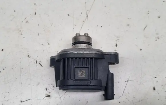 Audi Q5 SQ5 Camshaft vanos timing valve 11135903 1307172121364 06M906048F