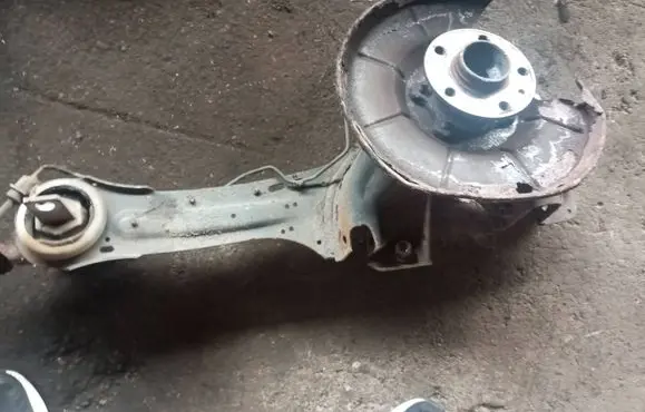 Volvo S60 Rear wheel hub