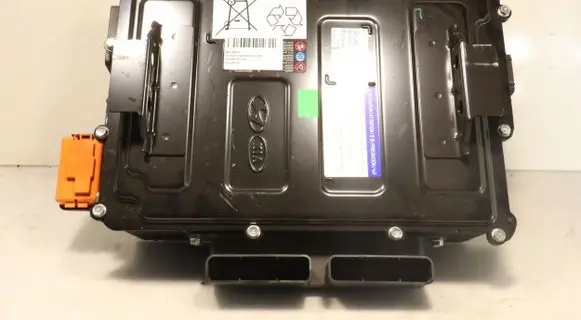 Hyundai i30 Hybrid / electric car battery 