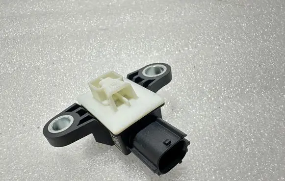 Nissan Qashqai Airbag deployment crash/impact sensor 988363TA8B 11062020