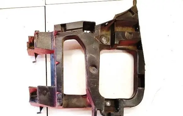 Citroen C5 Rear bumper mounting bracket 77102F08