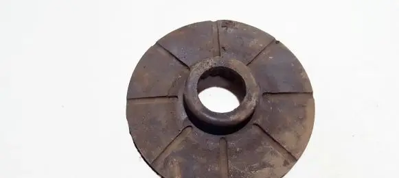 Opel Zafira A Front coil spring rubber mount 90538496