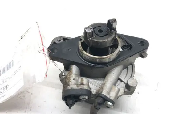 Opel Combo D Vacuum pump 55268636