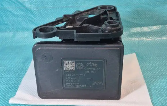 Skoda Octavia Mk3 (5E) ABS Pump 3Q0907379T 28515471163 10091603373