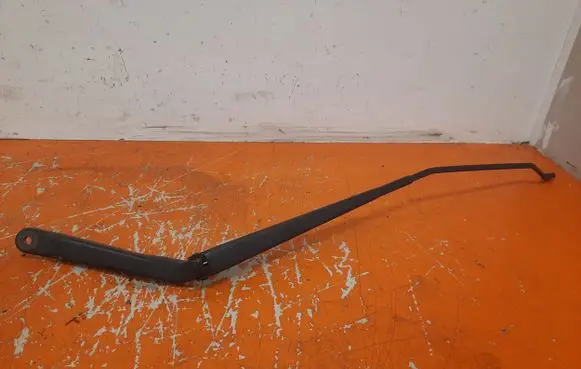 Ford Fusion Front wiper blade arm 2N1117526