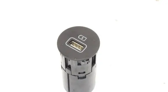 Hyundai Ioniq 5 USB socket connector 96125GI000