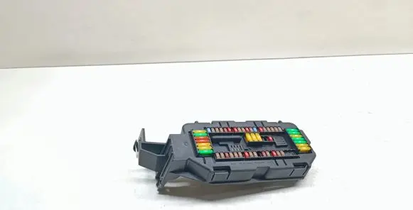 BMW X5 F15 Fuse module 6819653 61146819653