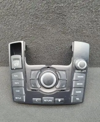 Head unit multimedia control