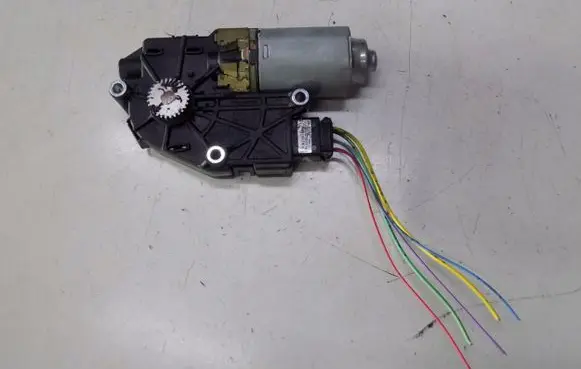 Mercedes-Benz A W177 Sunroof motor/actuator 891273uoi12jlk
