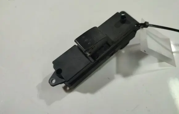 Mazda 3 I Electric window control switch BS3E66380